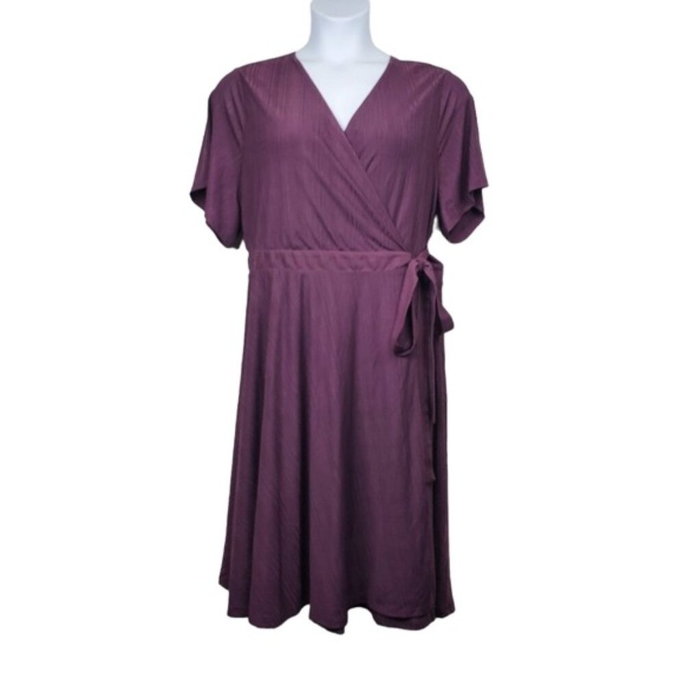Torrid Womens Short Sleeve Purple Textured Wrap Dress Size 3X